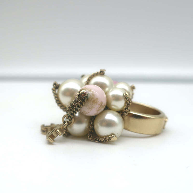 Chanel 09A CC Chain &amp; Faux Pearl Cluster Ring Gold Size 6.5