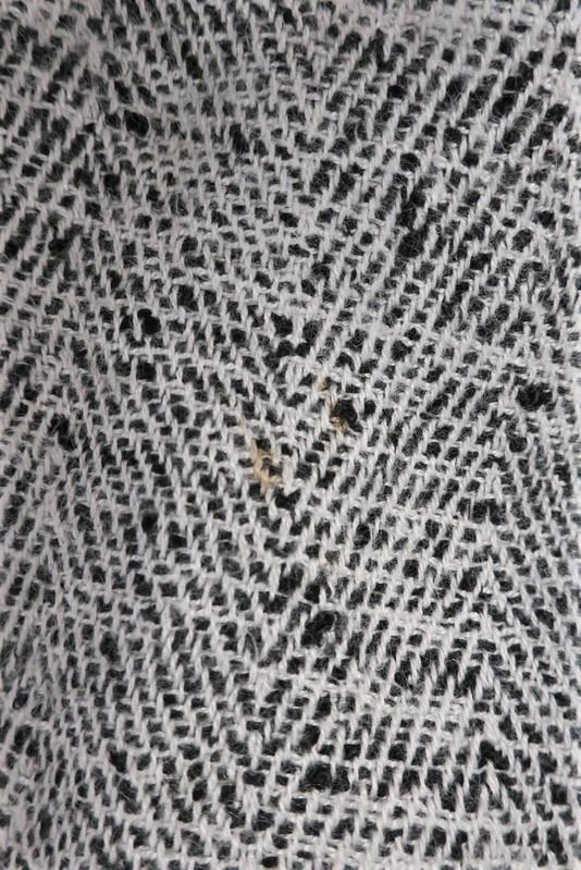 IRO Top Bardy White/Black Frayed Boucle Tweed Size 36 available at CelebrityOwned.com img_7