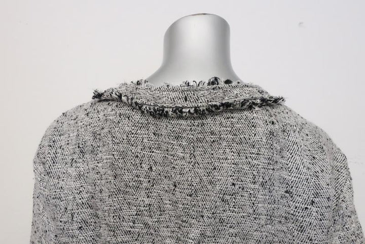IRO Top Bardy White/Black Frayed Boucle Tweed Size 36 available at CelebrityOwned.com img_8