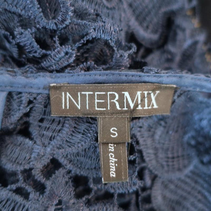 Intermix Lace Top Navy Size Small Sleeveless Zip-Back available at CelebrityOwned.com img_6