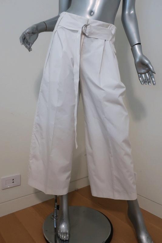 Jil Sander Wide Leg Pants White Cotton Size 36 High Rise Cropped Trousers available at CelebrityOwned.com img_1