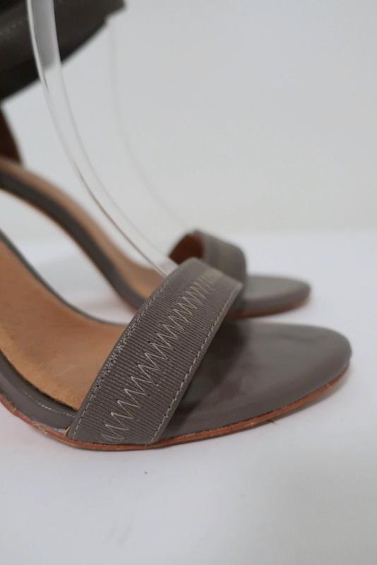 Joie Sandals Elaine Gray Crisscross Elastic &amp; Leather Size 38.5 Open Toe Heel available at CelebrityOwned.com img_3