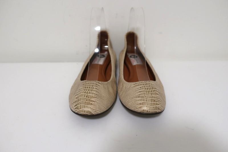 Lanvin Ballet Flats Cream/Gold Lizard-Embossed Leather Size 38.5 available at CelebrityOwned.com img_4