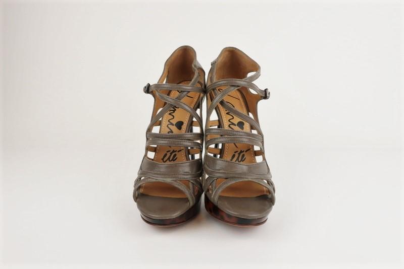 Lanvin Tortoiseshell Platform Sandal Taupe Gray Leather Size 39 Open Toe Heel available at CelebrityOwned.com img_4