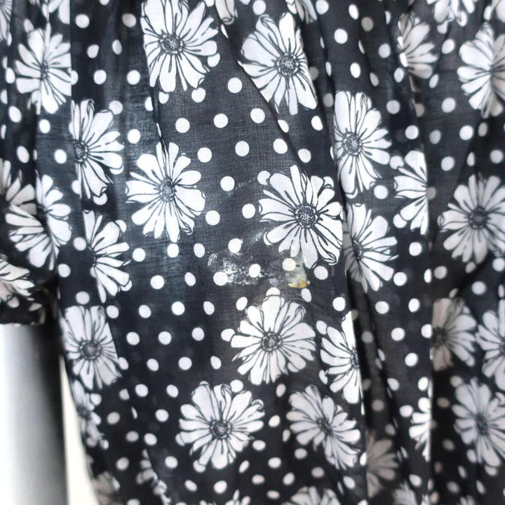 Lisa Marie Fernandez Crop Top Leandra Black Floral &amp; Dot Print Cotton Size I available at CelebrityOwned.com img_6