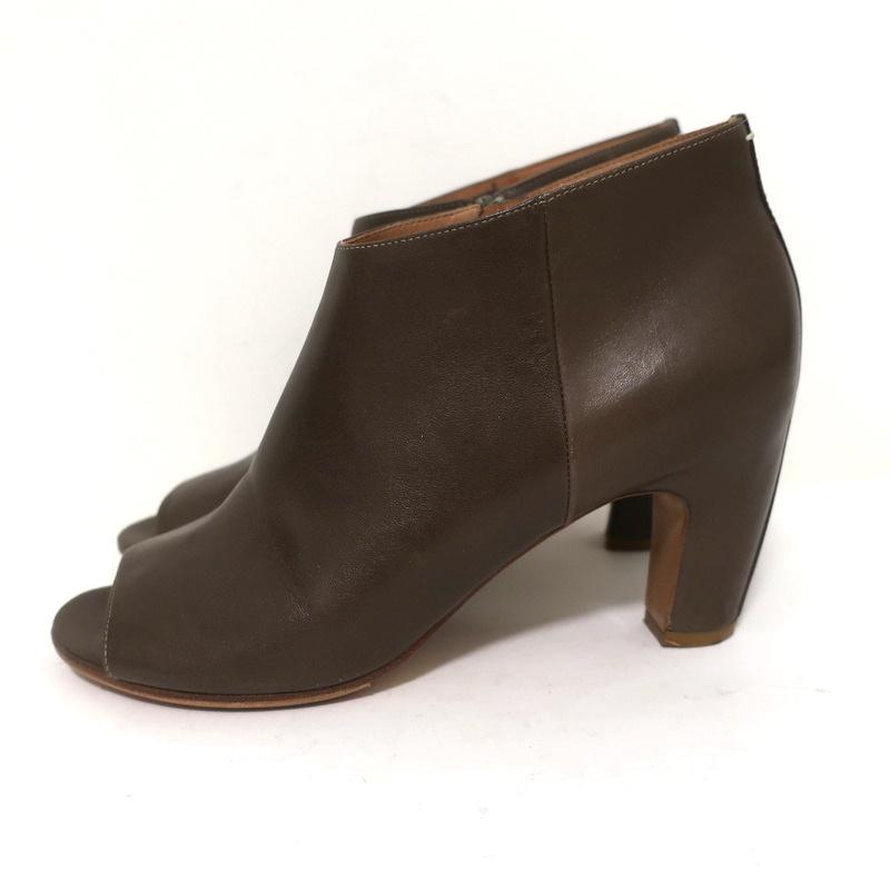 Maison Margiela Peep Toe Ankle Boots Brown Leather Size 39 Curved Heel Booties available at CelebrityOwned.com img_6
