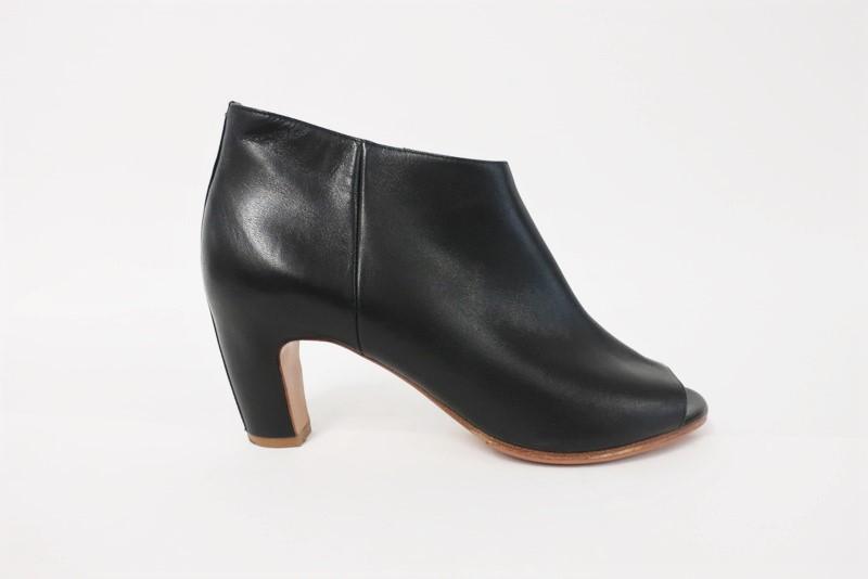 Maison Martin Margiela Ankle Boot Black Leather Size 37.5 Peep Toe Boo ...