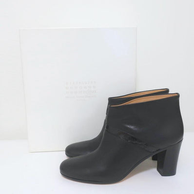 Maison Martin Margiela Booties Black Croc-Trim Leather Size 38 NEW available at CelebrityOwned.com img_1