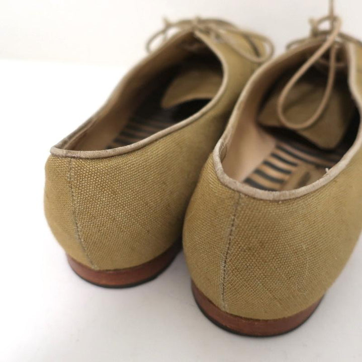 Manolo Blahnik Oxfords Sage Raw Silk Size 38.5 Lace-Up Flats available at CelebrityOwned.com img_8