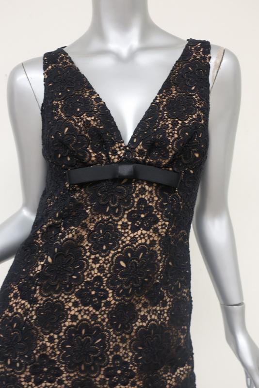 Michael Kors Collection Dress Black Crochet Lace Size 4 Sleeveless V-Neck Mini available at CelebrityOwned.com img_3