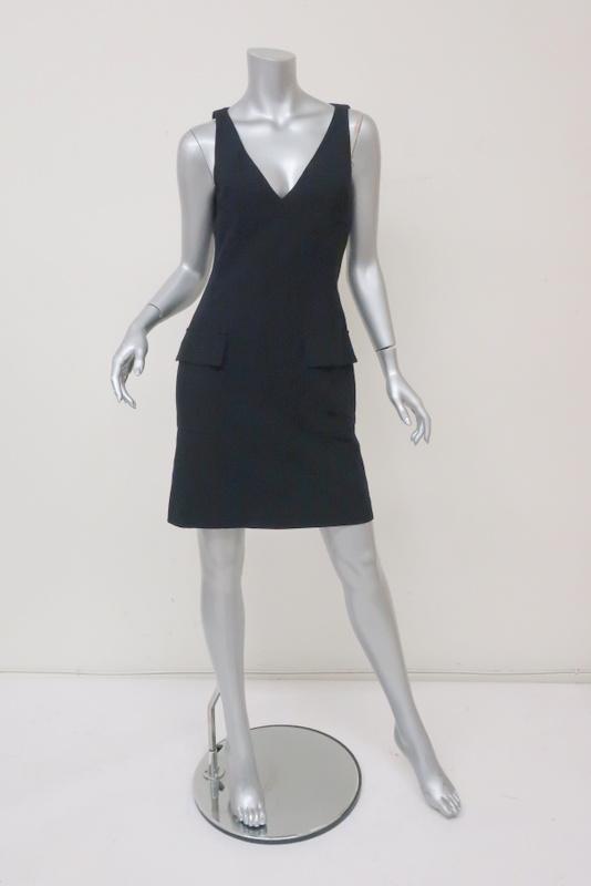 Michael Kors Sleeveless Dress Navy Wool-Blend Size 4 V-Neck Front Pock – Celebrity Owned Michael Kors Sleeveless Dress Navy Wool-Blend Size 4 V-Neck Front Pock – Celebrity Owned
