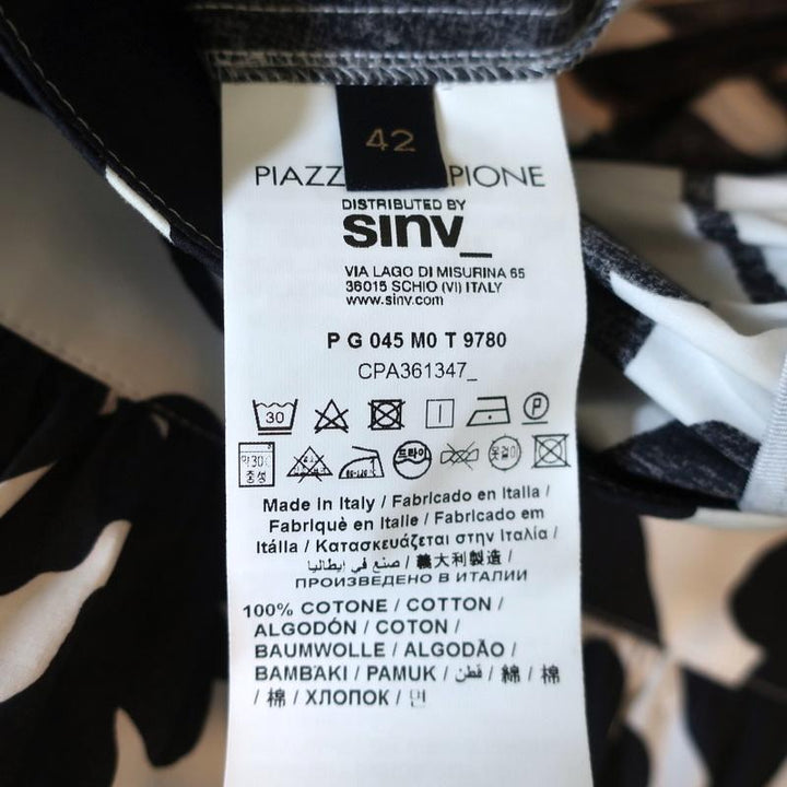Piazza Sempione A-Line Midi Skirt Black/White Floral Print Cotton Size 42 available at CelebrityOwned.com img_7