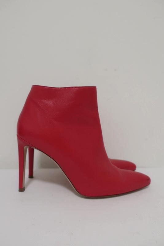 Stuart Weitzman Pureaok Ankle Boots Red Leather Size 6.5 Pointed Toe Booties available at CelebrityOwned.com img_3
