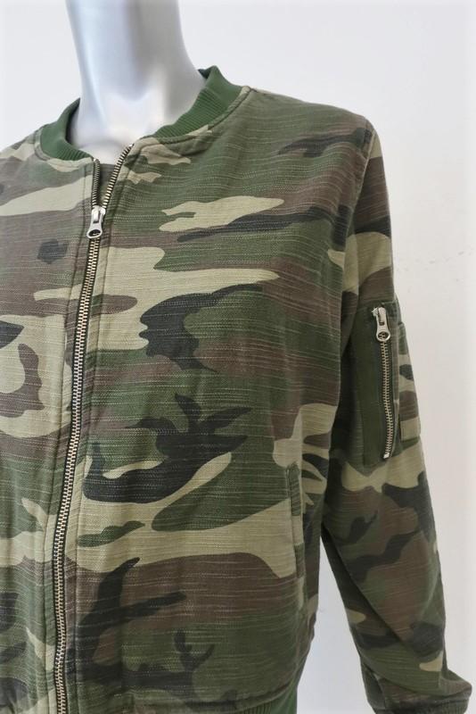 Sundry Camo Bomber Jacket Army Green Cotton Size 2 available at CelebrityOwned.com img_3