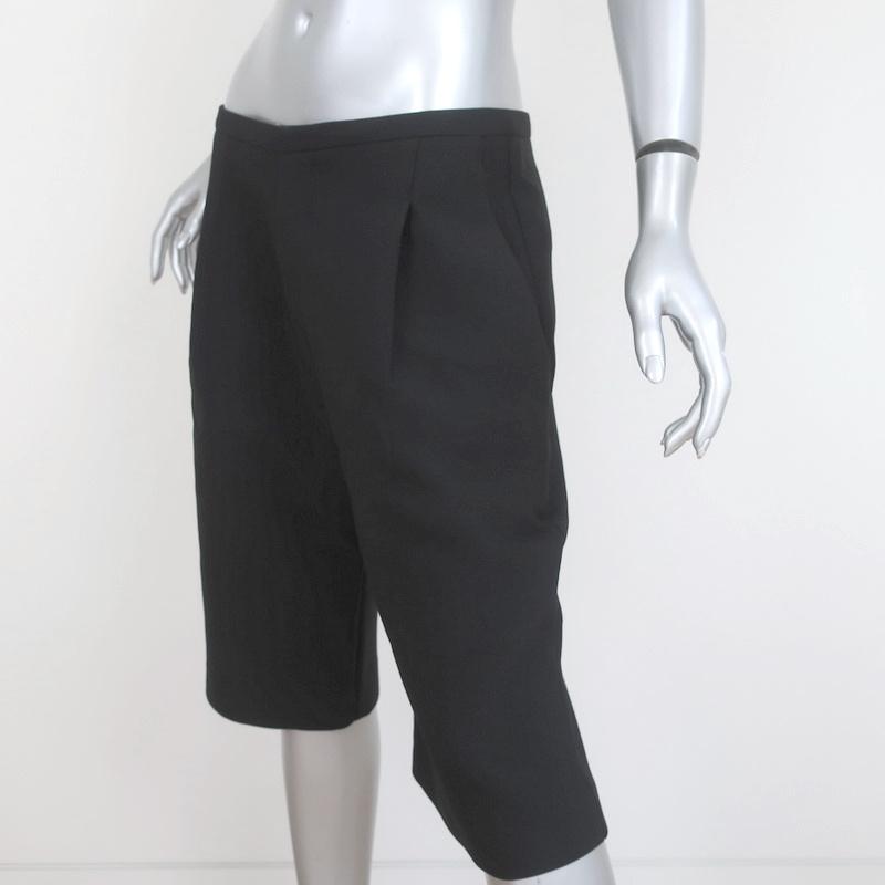 Toteme Bermuda Shorts Lluc Black Pleated Twill Size Medium NEW available at CelebrityOwned.com img_2