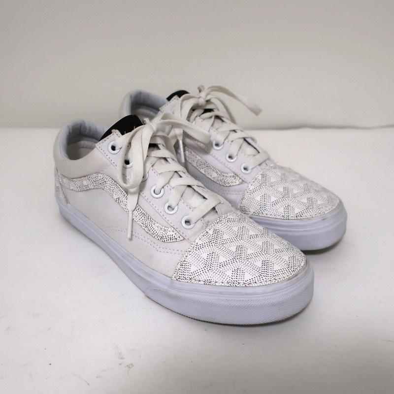 Oorlogsschip Lastig opmerking Vans x Kuhvit Custom Goyard Old Skool Low Top Sneakers White Size 7.5 –  Celebrity Owned