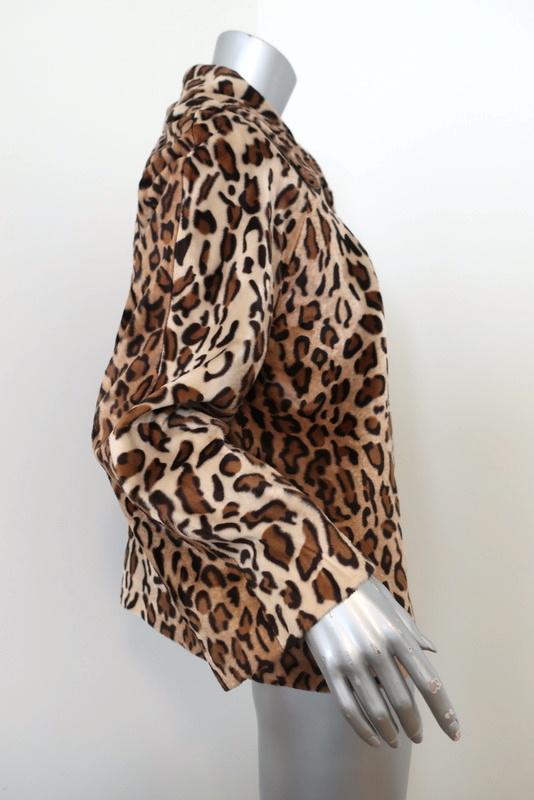 Velvet by Graham &amp; Spencer Windy Jacket Leopard Print Faux Fur Size Medium available at CelebrityOwned.com img_4