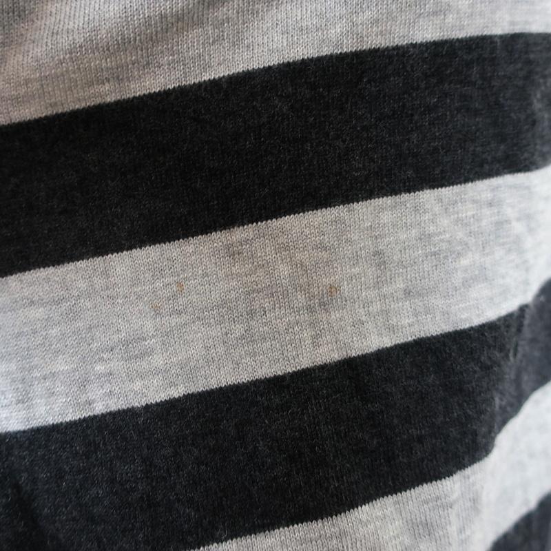 Vince Striped Knit Top Gray Cashmere-Blend Size Medium Short Sleeve Sweater available at CelebrityOwned.com img_5