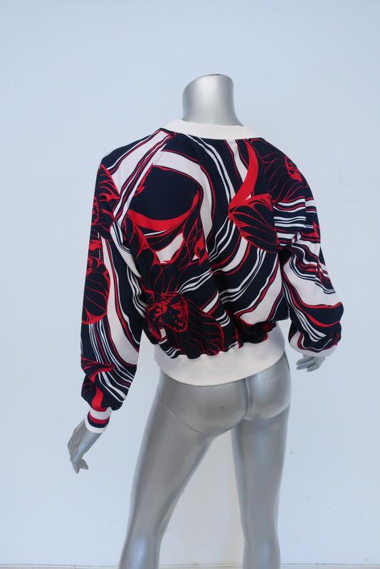 Warm Top Navy/Red Floral Print Stretch Polyester Size 1 Crewneck Pullover available at CelebrityOwned.com img_4