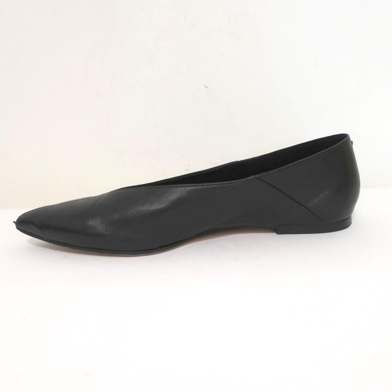 AEYDE Pointed Toe Flats Moa Black Leather Size 39 - Celebrity Owned