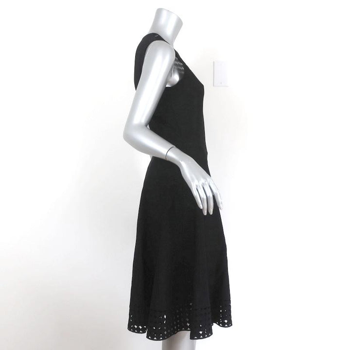 Akris Punto Dress Black Laser Cut Knit Size 8 Sleeveless Fit &amp; Flare NEW - Celebrity Owned