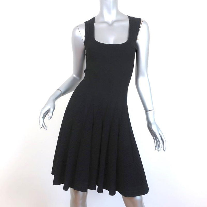 Alaia Fit &amp; Flare Dress Black Stretch Knit Size 36 Sleeveless Scoop Neck NEW - Celebrity Owned