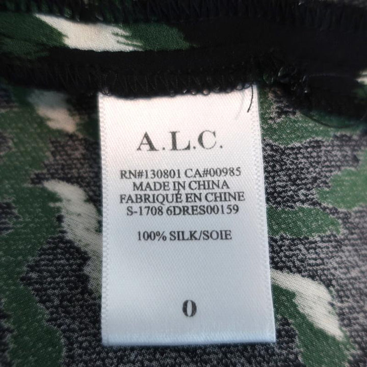 A.L.C. Mini Dress Trixie Black/Green Printed Silk Size 0 Bell Sleeve - Celebrity Owned