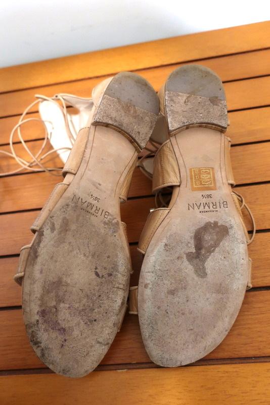 Alexandre Birman Gladiator Sandals Beige Eel Skin Size 38.5 Lace-Up Flat - Celebrity Owned