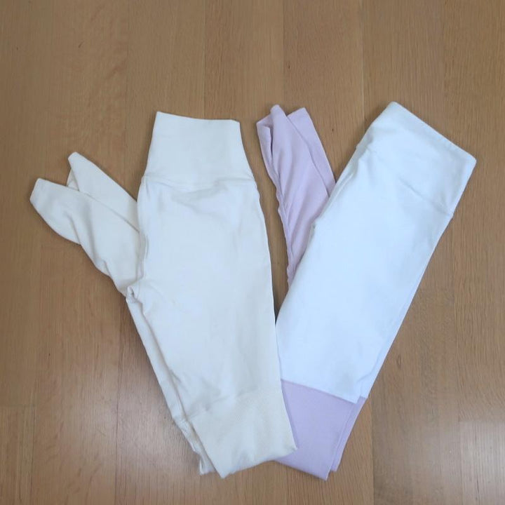 Alo Yoga Lot of 2 Goddess Leggings White/White &amp; White/Lilac Size Extra Small - Celebrity Owned