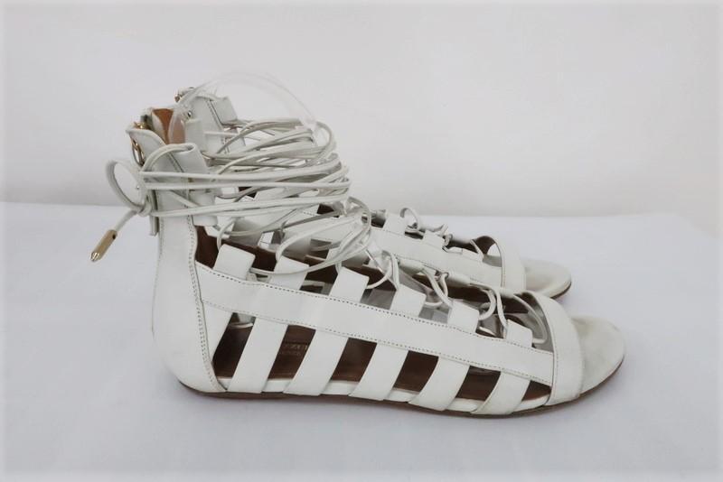 Aquazzura Amazon Gladiator Sandals White Leather Size 37.5 Lace-Up Flats - Celebrity Owned