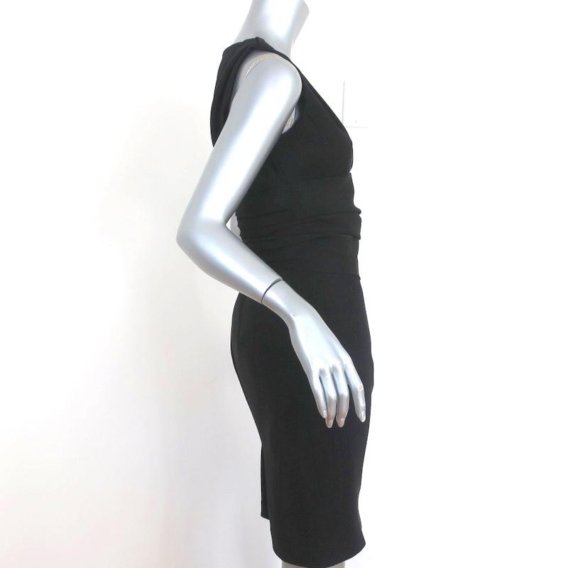 Black Halo Dress Black Pleated Crepe Size 6 Sleeveless Sheath - Celebrity Owned