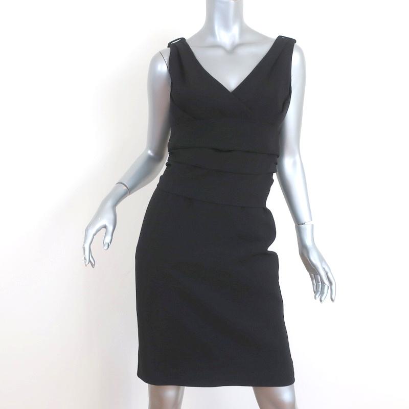 Black Halo Dress Black Pleated Crepe Size 6 Sleeveless Sheath - Celebrity Owned