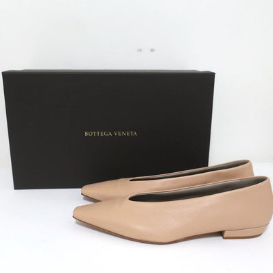 Bottega Veneta Almond Ballet Flats Cipria Beige Leather Size 38 Pointed Toe NEW - Celebrity Owned