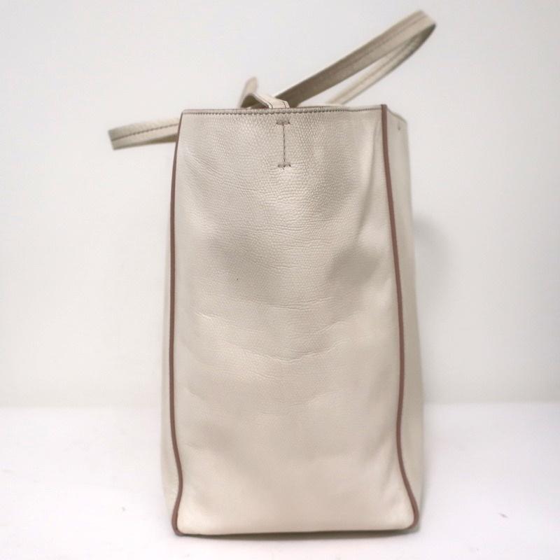 Cabas phantom leather tote Celine Beige in Leather - 35135261