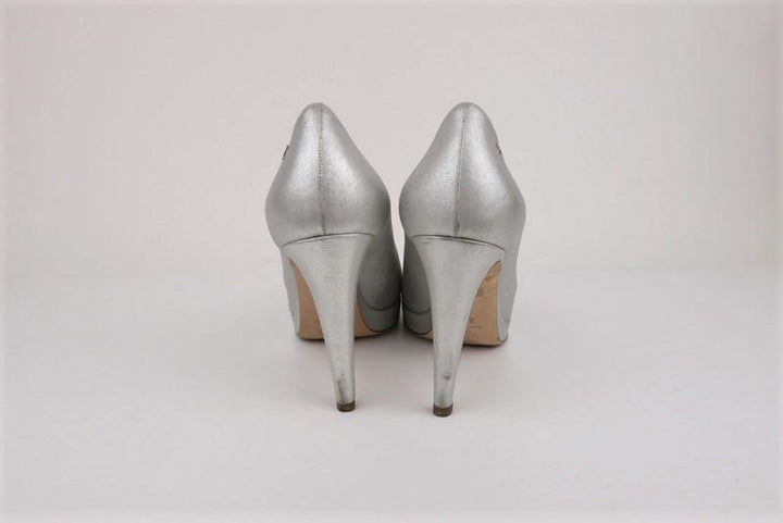 Chanel 15C Cap Toe Platform Pumps Silver Metallic &amp; Black Leather Size 38.5 - Celebrity Owned