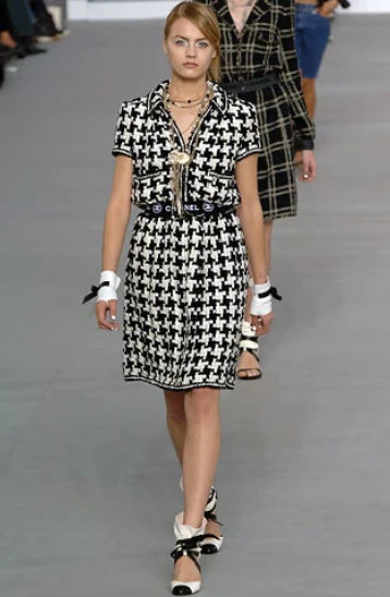 Chanel 06P Runway CC Feather Necklace Draped Chains Pearls &amp; Beads