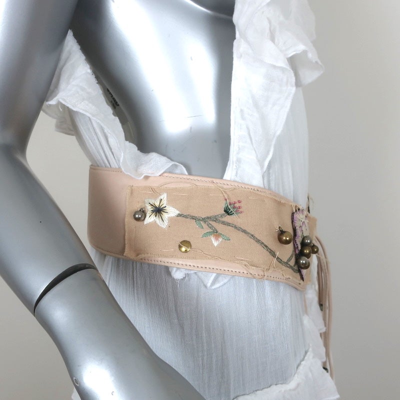 Chloe Tie-Front Wide Belt Floral Embroidered Light Pink Leather Size 80 US 32 - Celebrity Owned