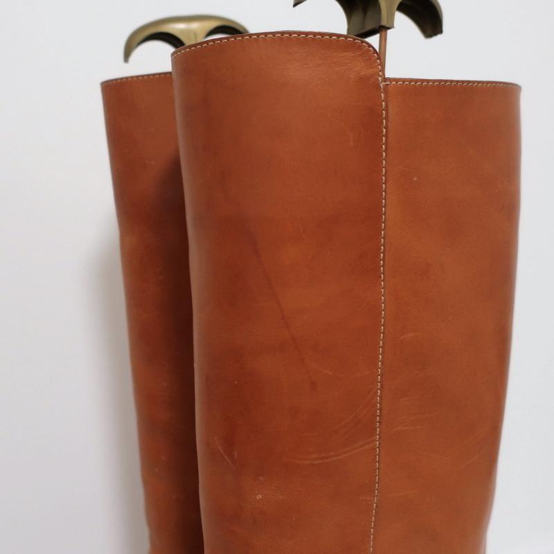 Chloe Tucson Riding Boots Brown Leather and Metal Size 39 Knee High Flat Boots - Celebrity Owned