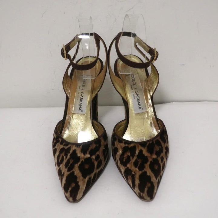 Dolce &amp; Gabbana Ankle Strap Pumps Leopard Print Velvet Size 38 Pointed Toe Heel - Celebrity Owned