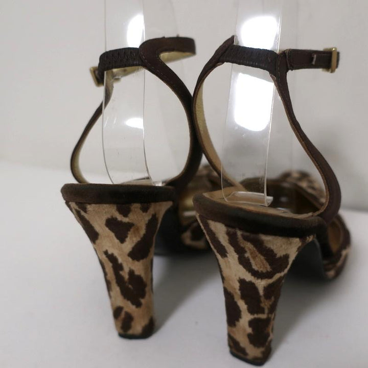 Dolce &amp; Gabbana Ankle Strap Pumps Leopard Print Velvet Size 38 Pointed Toe Heel - Celebrity Owned