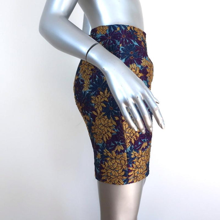 Dolce &amp; Gabbana Mini Skirt Purple/Gold Floral Lurex Jacquard Size 36 - Celebrity Owned