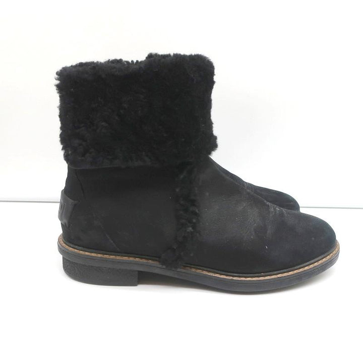 Fendi Foldover Shearling Ankle Boots Black Suede Size 37.5 Flat Booties - Celebrity Owned
