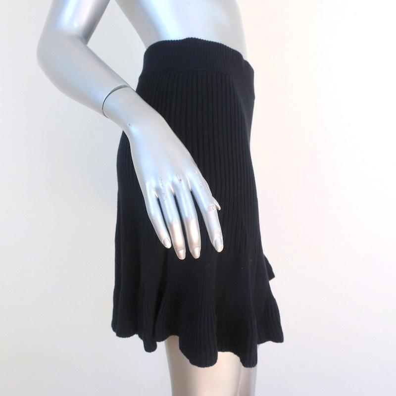 Free People Mini Skirt Solid Gold Black Ruffled Ribbed Knit Size Small - Celebrity Owned