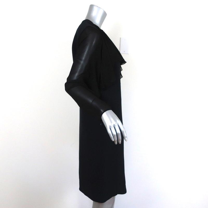 Giambattista Valli Dress Black Ruffled Chiffon &amp; Navy Cady Size 44 Long Sleeve - Celebrity Owned