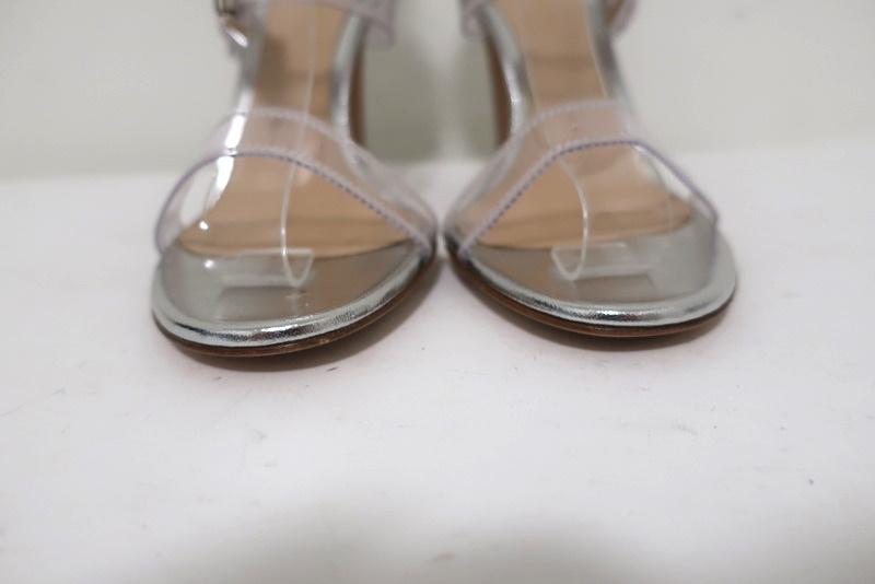 Gianvito Rossi Gabby Plexi Sandals Clear PVC &amp; Silver Leather Size 36.5 - Celebrity Owned
