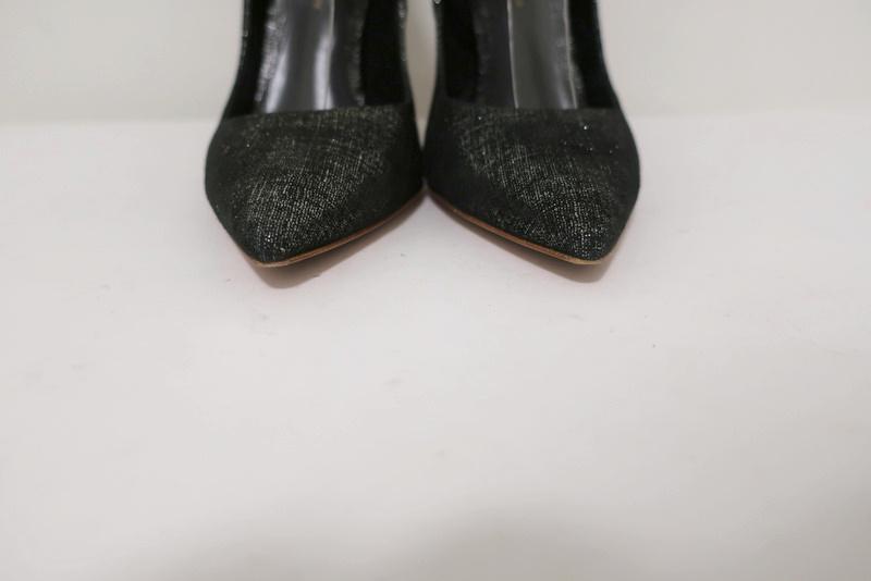 Gianvito Rossi High-Back Ankle Strap Pumps Black/Silver Metallic Suede Size 36.5 - Celebrity Owned