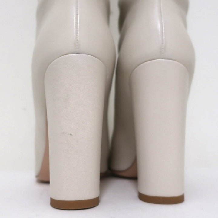Gianvito Rossi Laura Knee High Boots Cream Leather Size 37 High Heel - Celebrity Owned