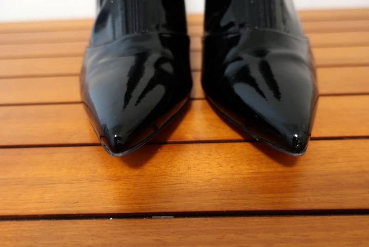 Gianvito Rossi Zip-Front 55 Ankle Boots Black Vinyl Size 36.5 Kitten Heel - Celebrity Owned