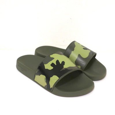 Givenchy Camo Pool Slides Green Rubber Size 39 Flat Sandals - Celebrity Owned