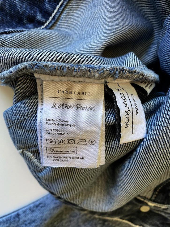 &amp; Other Stories Puff Shoulder Denim Jacket Acid Wash Blue Size 0 Jean Jacket - Celebrity Owned